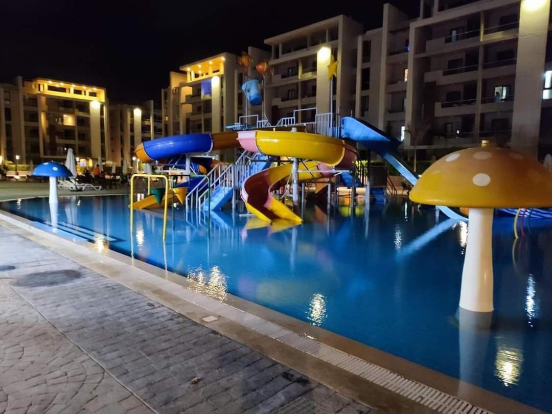 قرية جراند هيلز الساحل الشمالي للعائلات فقط Grand Hills North Coast كود E45 *